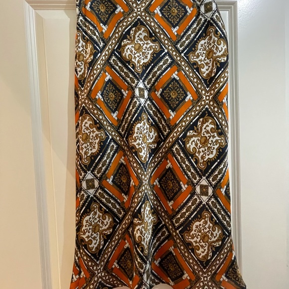 Glassons Dresses & Skirts - GLASSONS Pattern Satin Slip Skirt